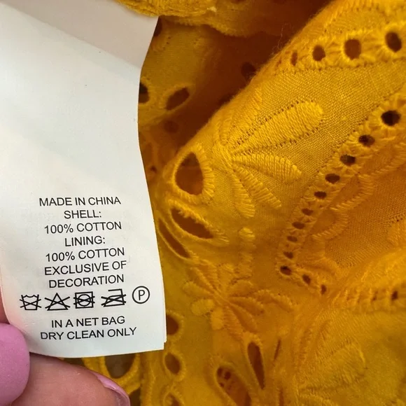 Kate Spade gorgeous ❤️ Eyelet sleeveless top - Picture 5 of 7